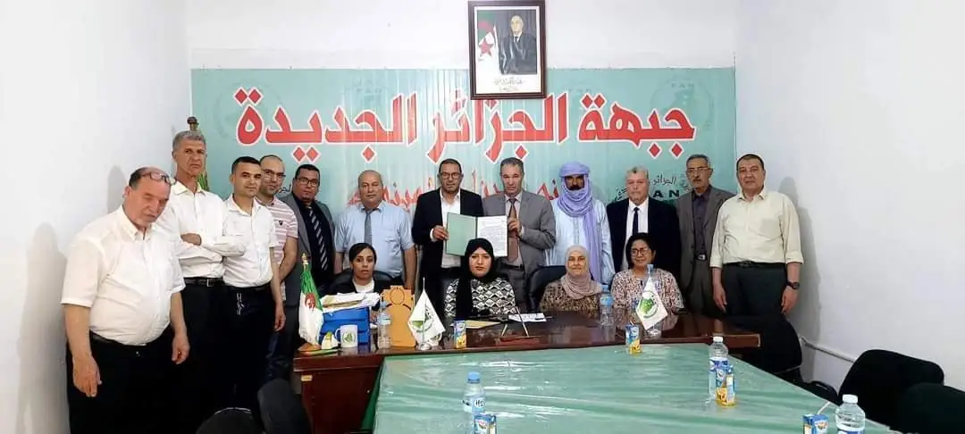 وفد تكتل الحصن المتين يعرض مبادرة «لمّ الشمل» على رئيس جبهة الجزائر الجديدة أحمد بن عبد السلام