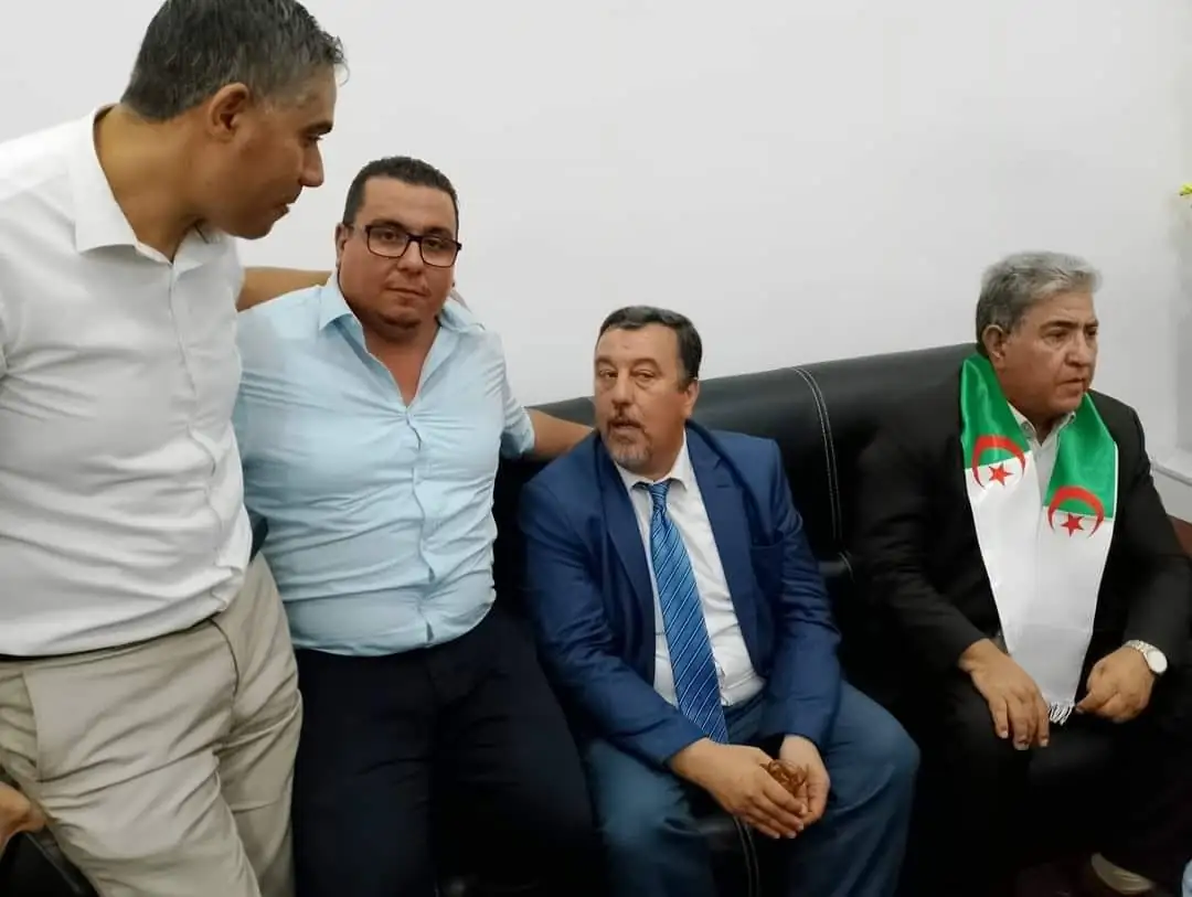 تسليم تفويض لإلياس سليماني عن تكتل الحصن المتين منسقًا لبلدية بومرداس في الحملة الانتخابية