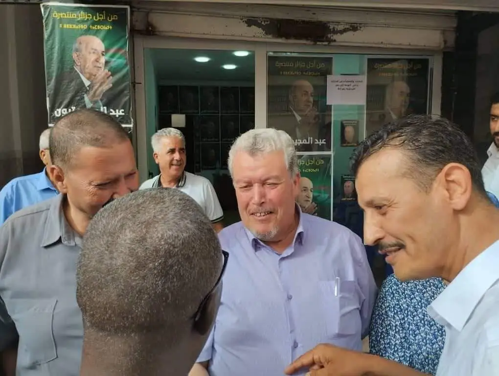 محمد معروف يستقبل رئيس المجلس الأعلى للشباب حيداوي بعين تموشنت